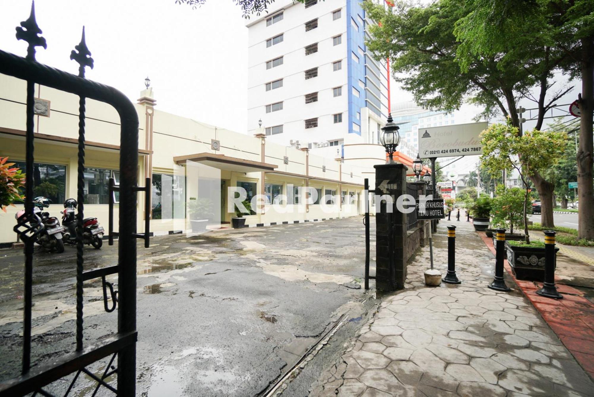 OYO 90853 Hotel Borobudur Kemayoran Syariah Jakarta Bagian luar foto